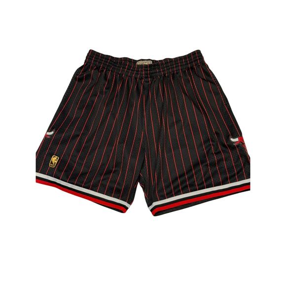 Mitchell & Ness NBA Chicago Bulls Alternate Swingman Shorts 96-97 Size 2XL - Picture 1 of 8